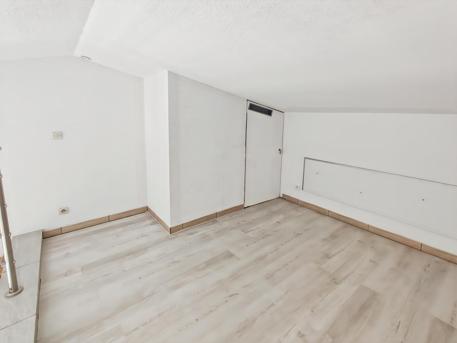 appartement 2 pièces - BANDOL